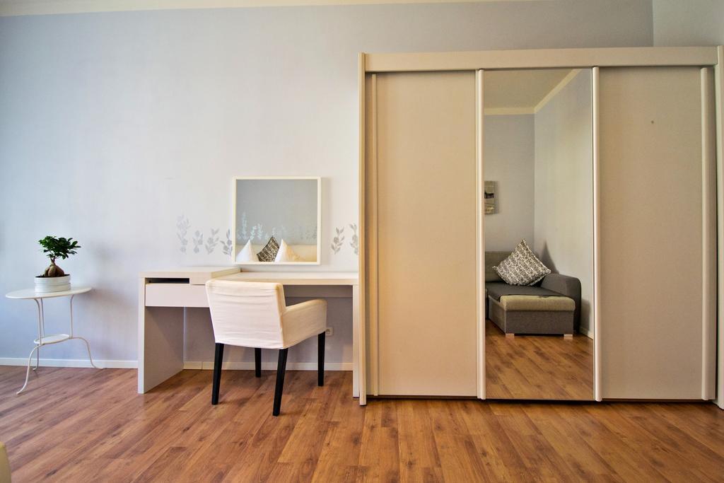 Business Class Ruterra Suite Praga Exterior foto